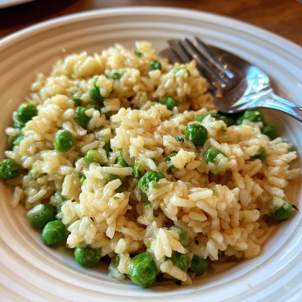 Cremiges Risi Bisi mit Frühlingserbsen